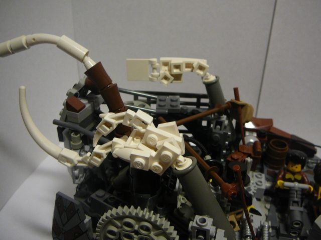 LEGO MOC - Steampunk Machine - Steampunk moving platform: Вид на трубы(труб всего-навсего четыре):