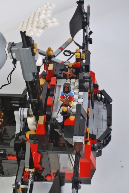 LEGO MOC - Steampunk Machine - FS-041m: А вот на данном фото мы как раз и видим второе положение правого винта - для подъема корабля на нужную высоту.. извините, но крупного плана нет...<br />
Также мы видим дым белого цвета идущий из чёрной причёрной трубы. 